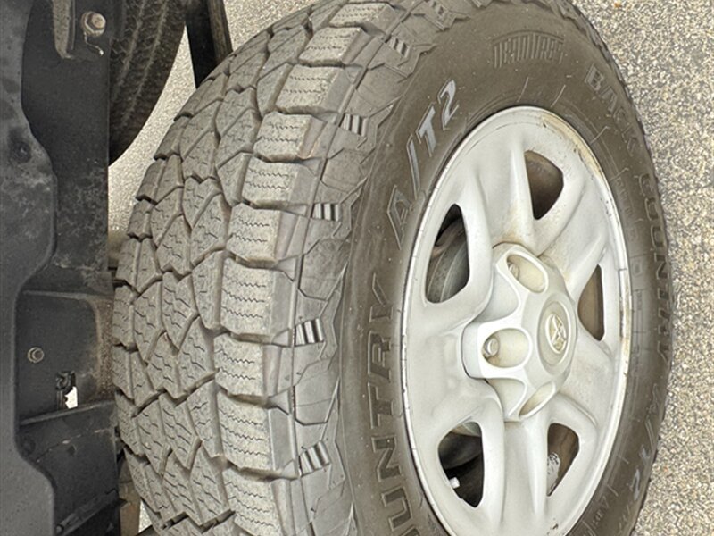 Used 2016 Toyota Tundra SR RWD image 9