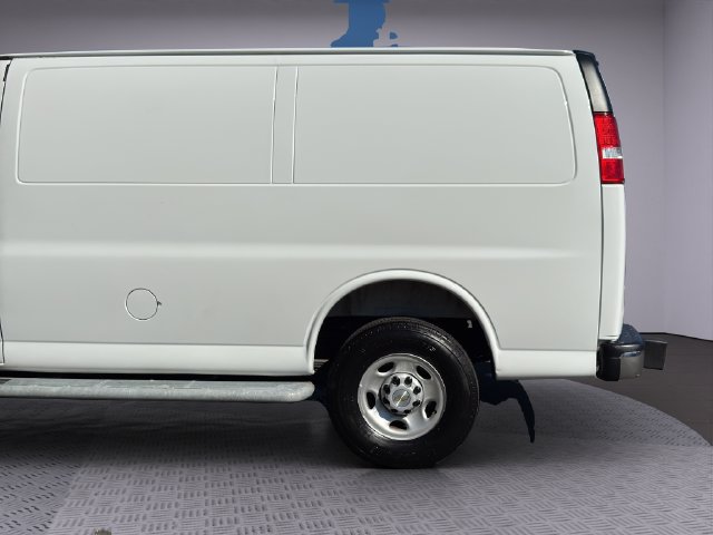 Used 2025 Chevrolet Express 2500 w/ Driver Convenience Package RWD image 28