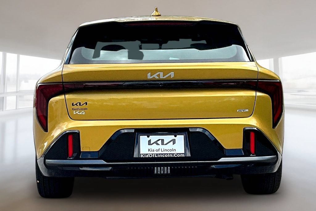 New 2026 Kia K4 GT-Line w/ GT-Line Premium Package FWD image 4