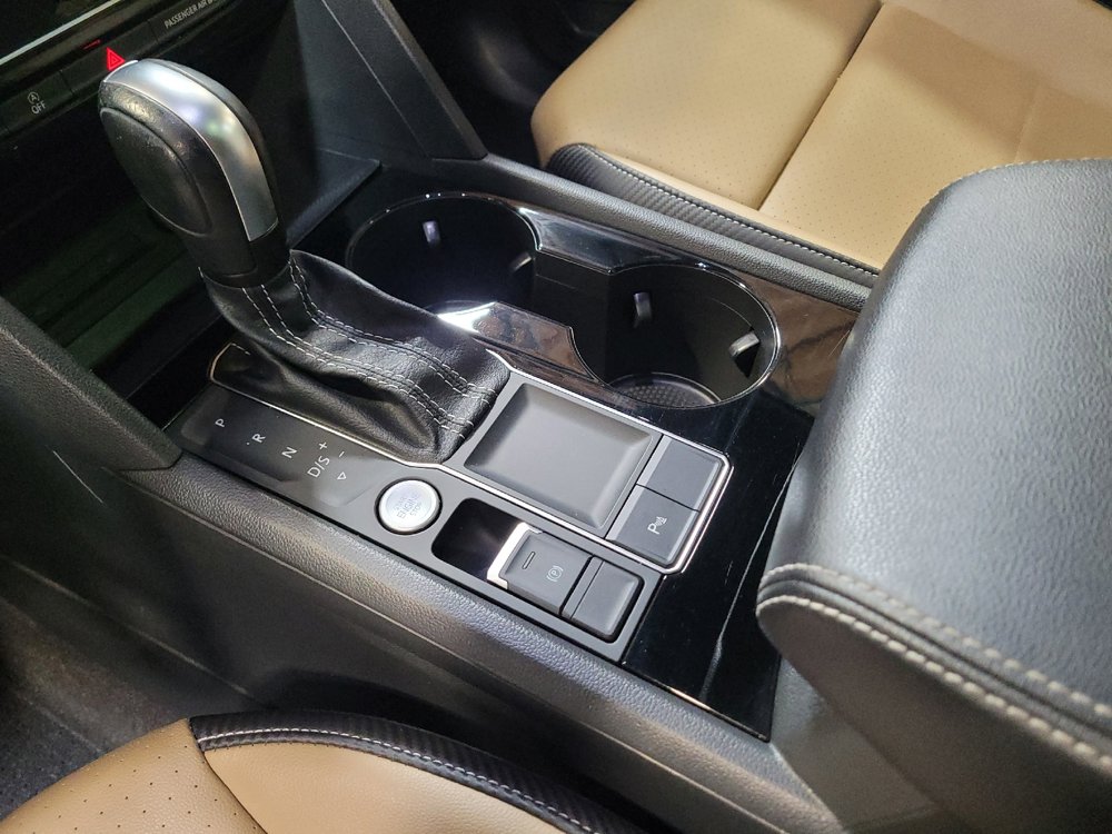 Used 2022 Volkswagen Atlas Cross Sport SE FWD image 26
