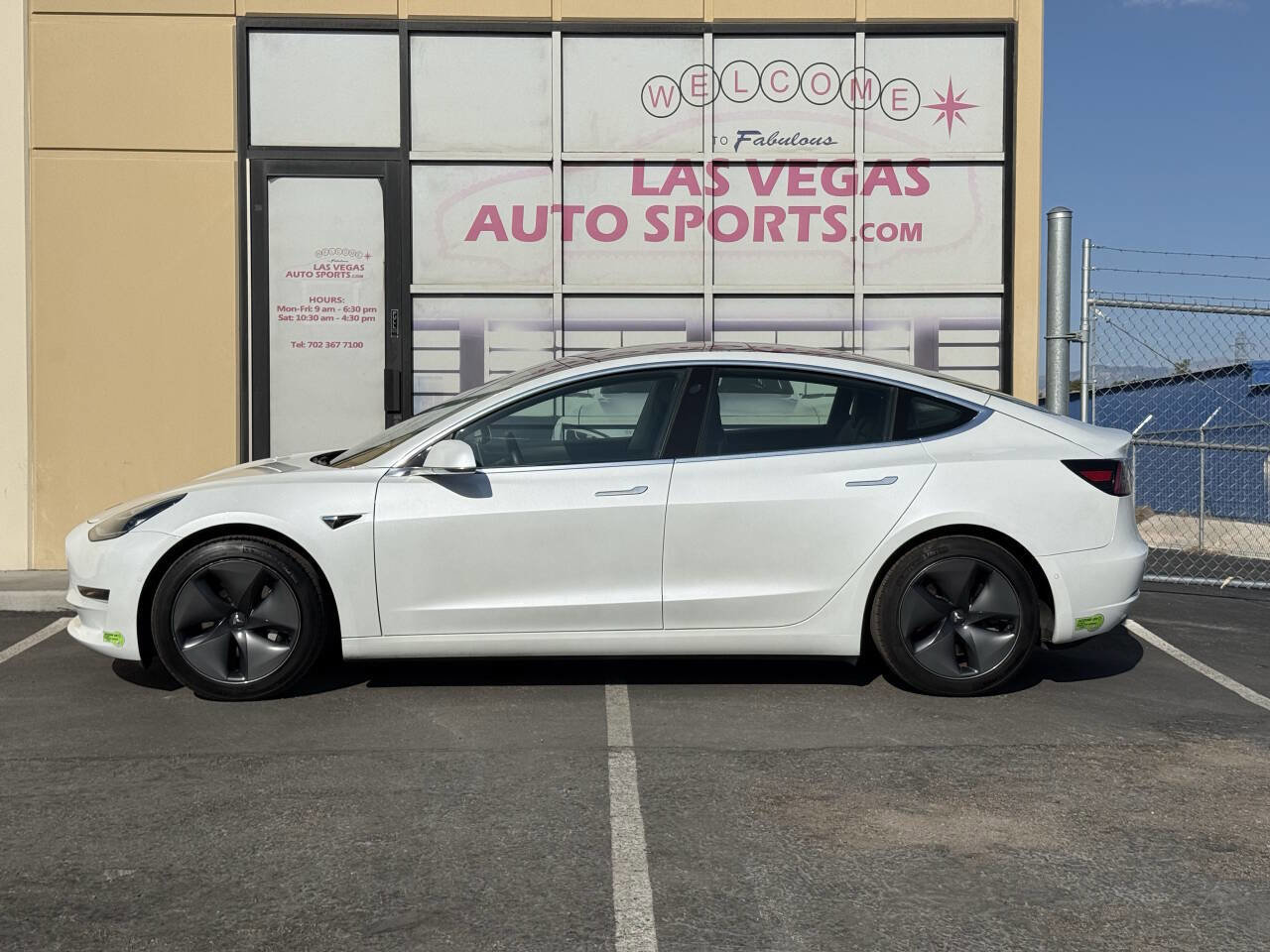 Used 2020 Tesla Model 3 Standard Range Plus image 6