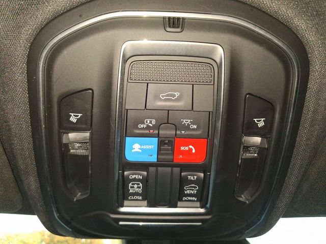Used 2023 Jeep Grand Cherokee L Altitude AWD/4WD image 34