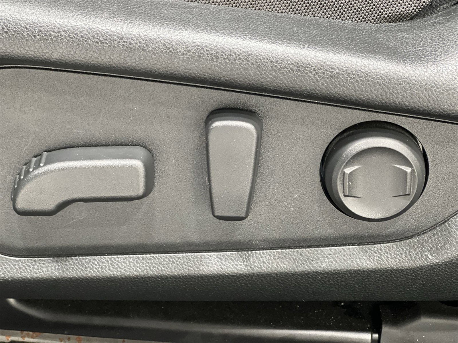 Used 2024 Subaru Crosstrek 2.0i Premium image 12