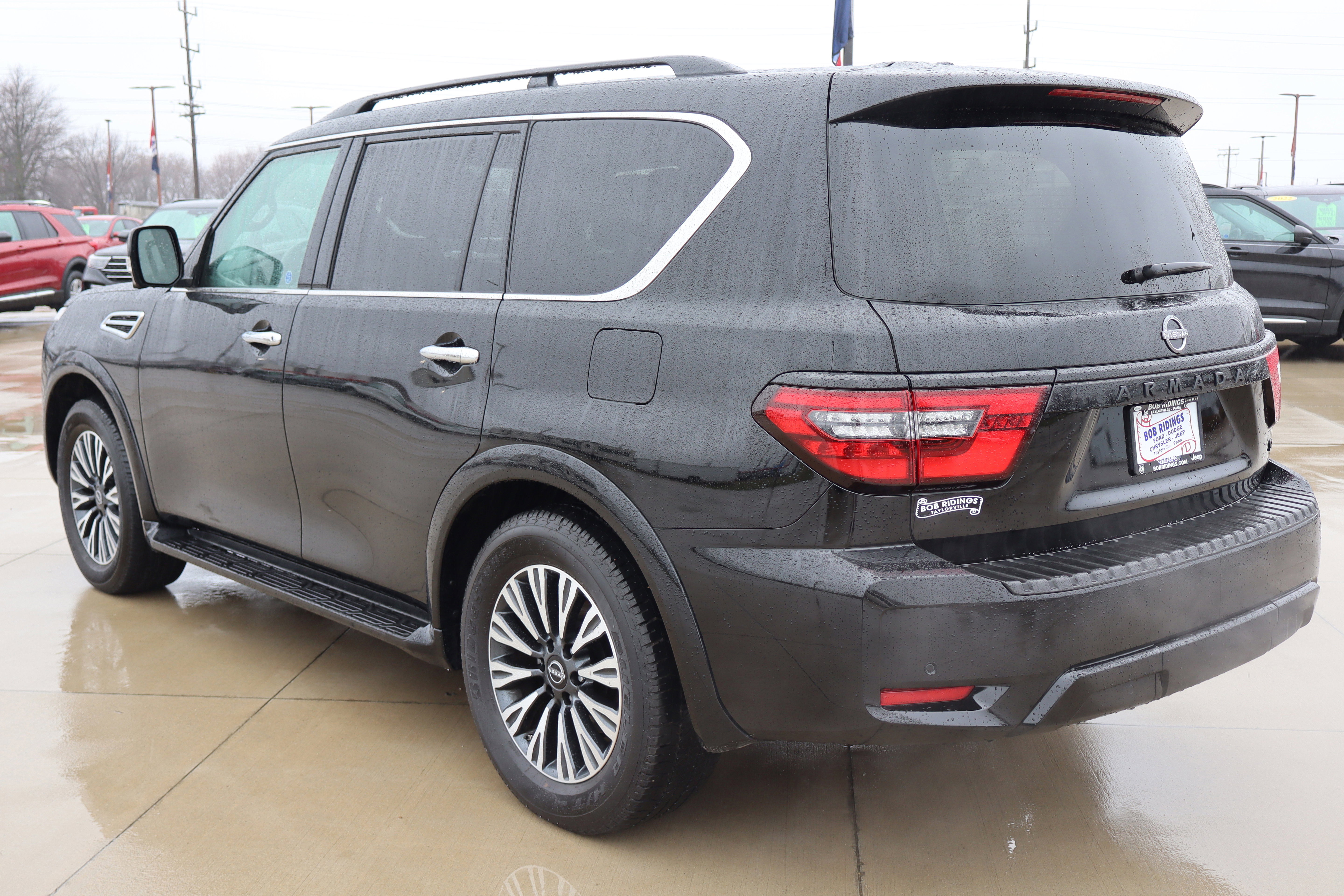 Used 2024 Nissan Armada SL w/ Midnight Edition Package image 8