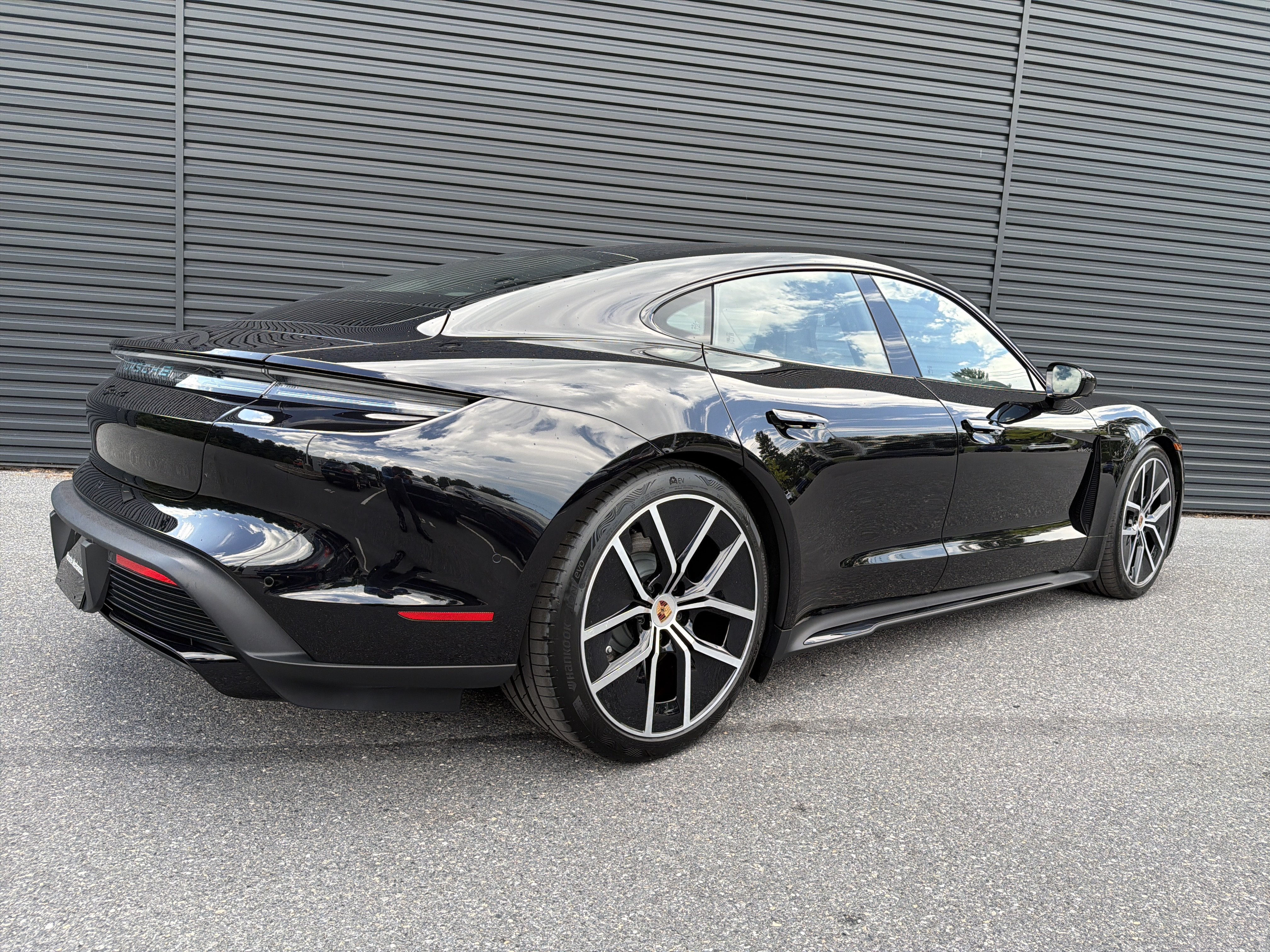 New 2026 Porsche Taycan RWD image 6