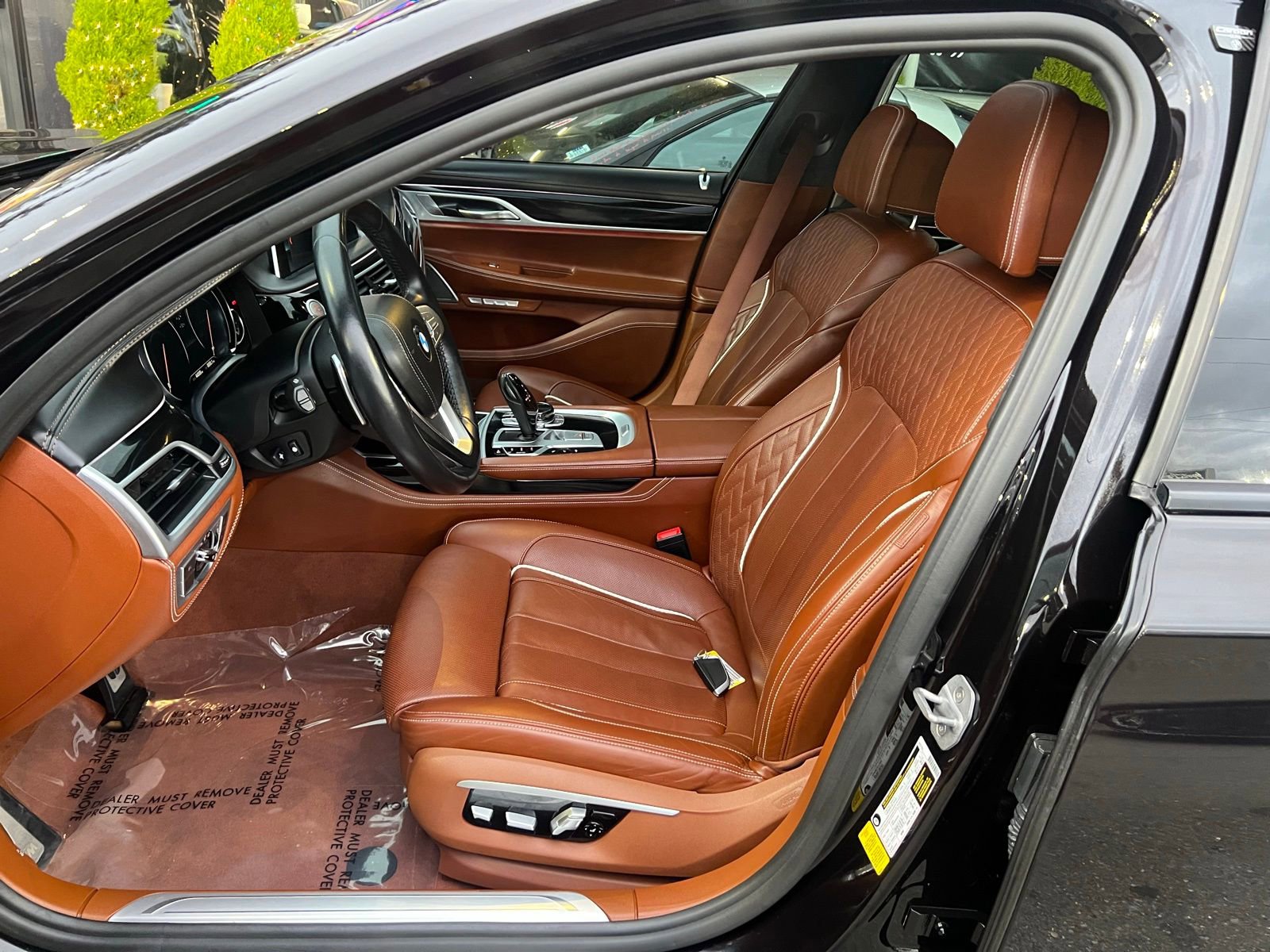 Used 2018 BMW 750i image 20