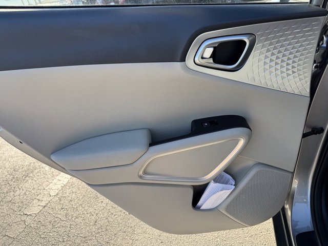 Certified 2022 Kia Soul LX image 11