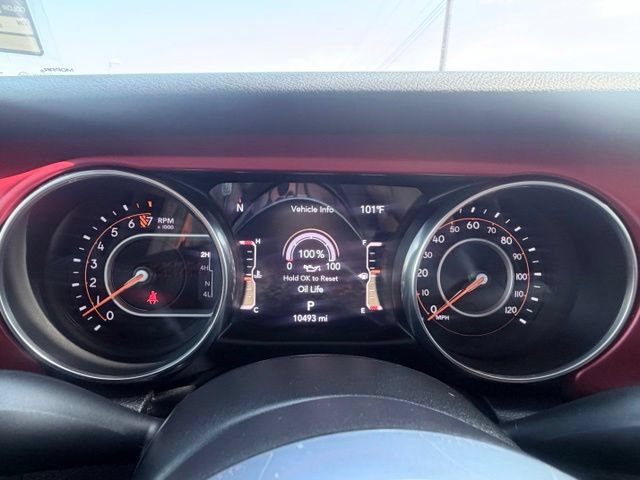Used 2023 Jeep Gladiator Rubicon w/ Cold Weather Group AWD/4WD image 12