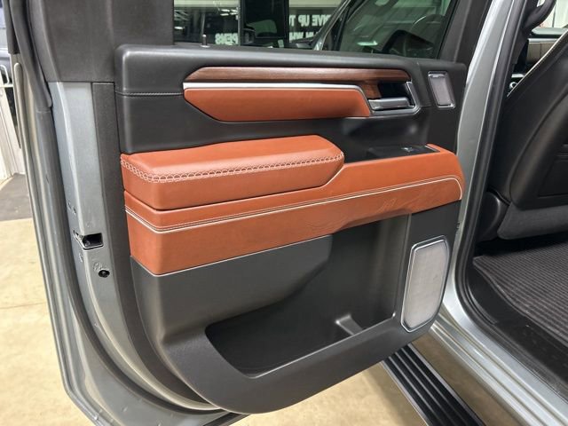 Used 2025 GMC Sierra 3500 Denali Ultimate image 30