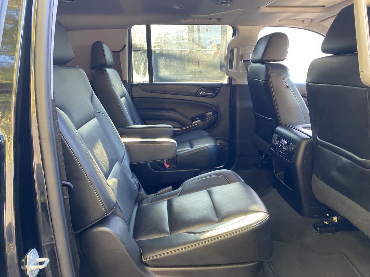 Used 2020 GMC Yukon XL SLT w/ Premium Edition AWD/4WD image 17