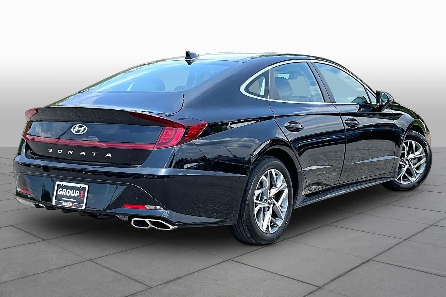 Used 2023 Hyundai Sonata SEL w/ Convenience Package FWD image 13