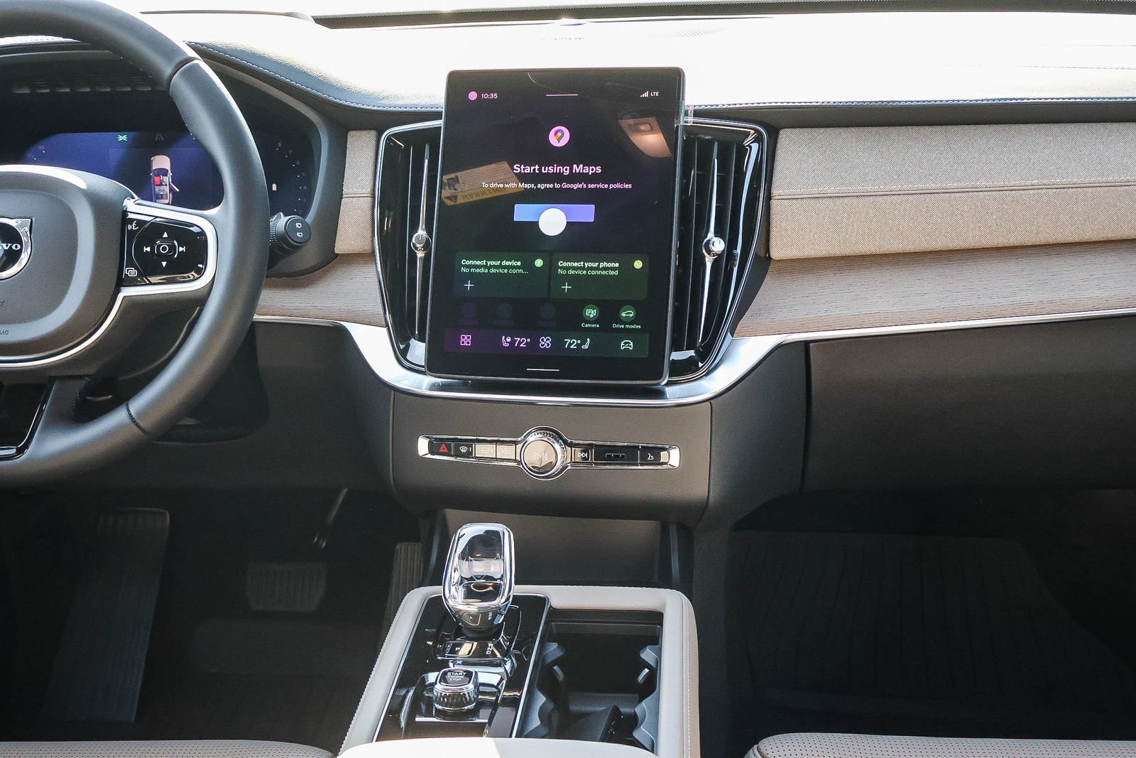 New 2026 Volvo XC90 B6 Ultra w/ Protection Package image 24