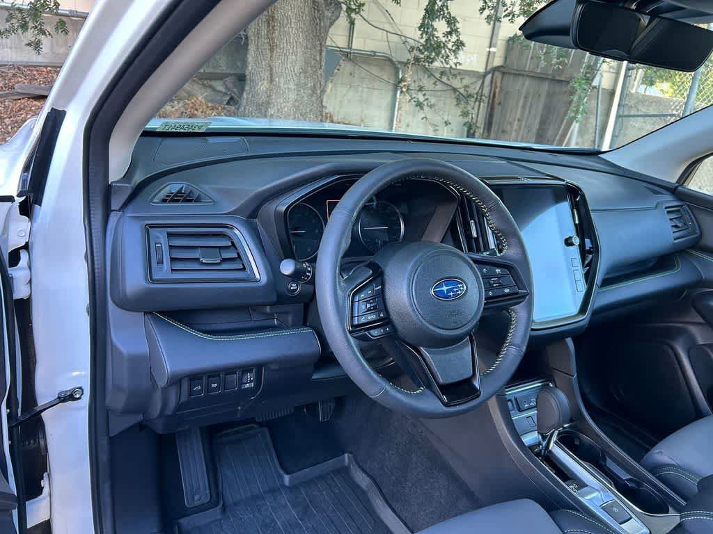 Used 2023 Subaru Ascent Onyx Edition AWD/4WD image 2