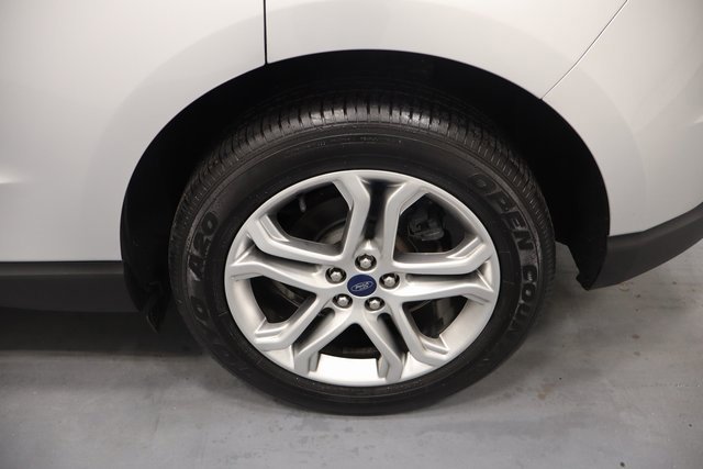 Used 2018 Ford Edge Titanium w/ Equipment Group 301A image 25