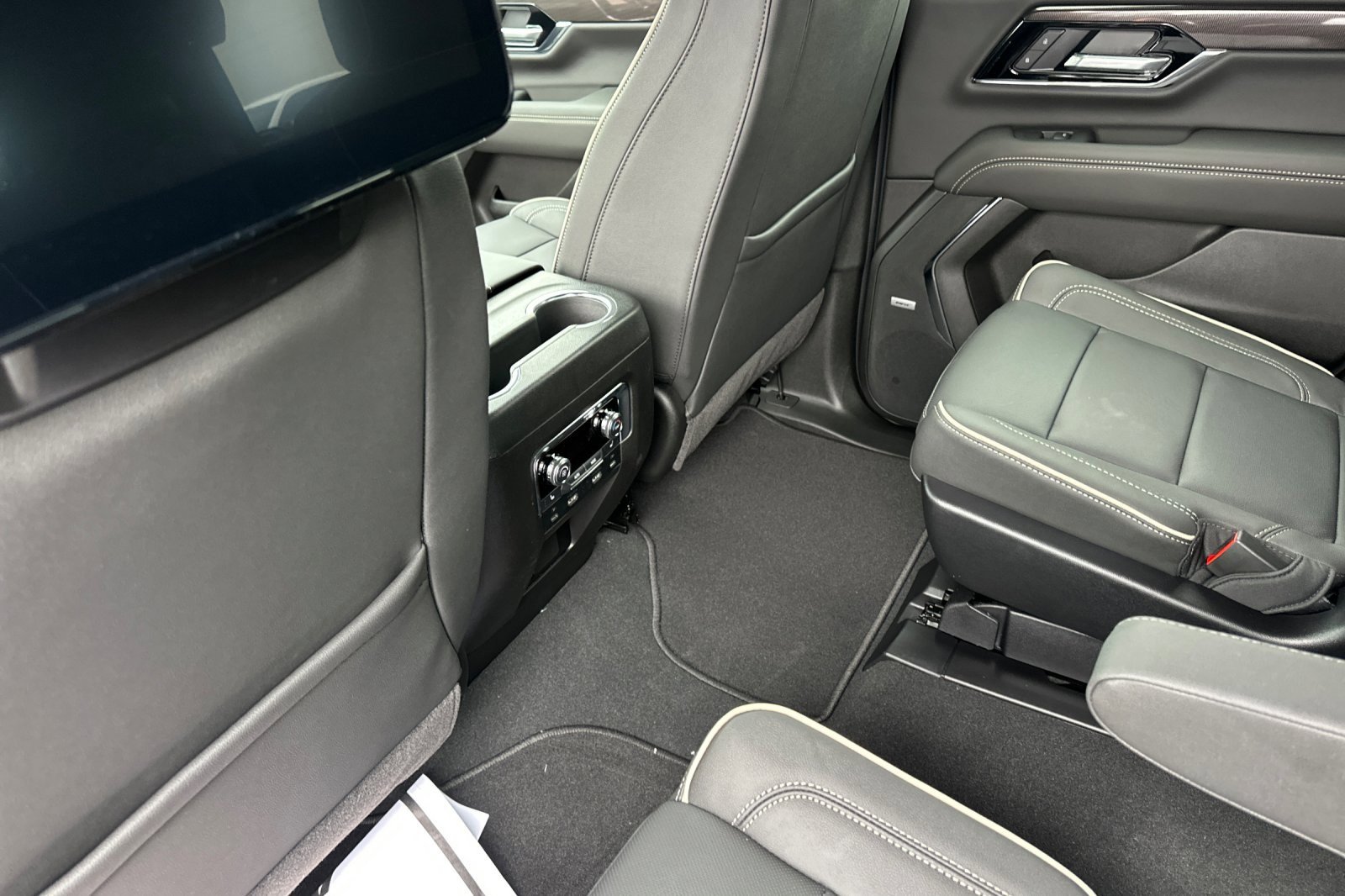 New 2026 GMC Yukon Elevation image 10