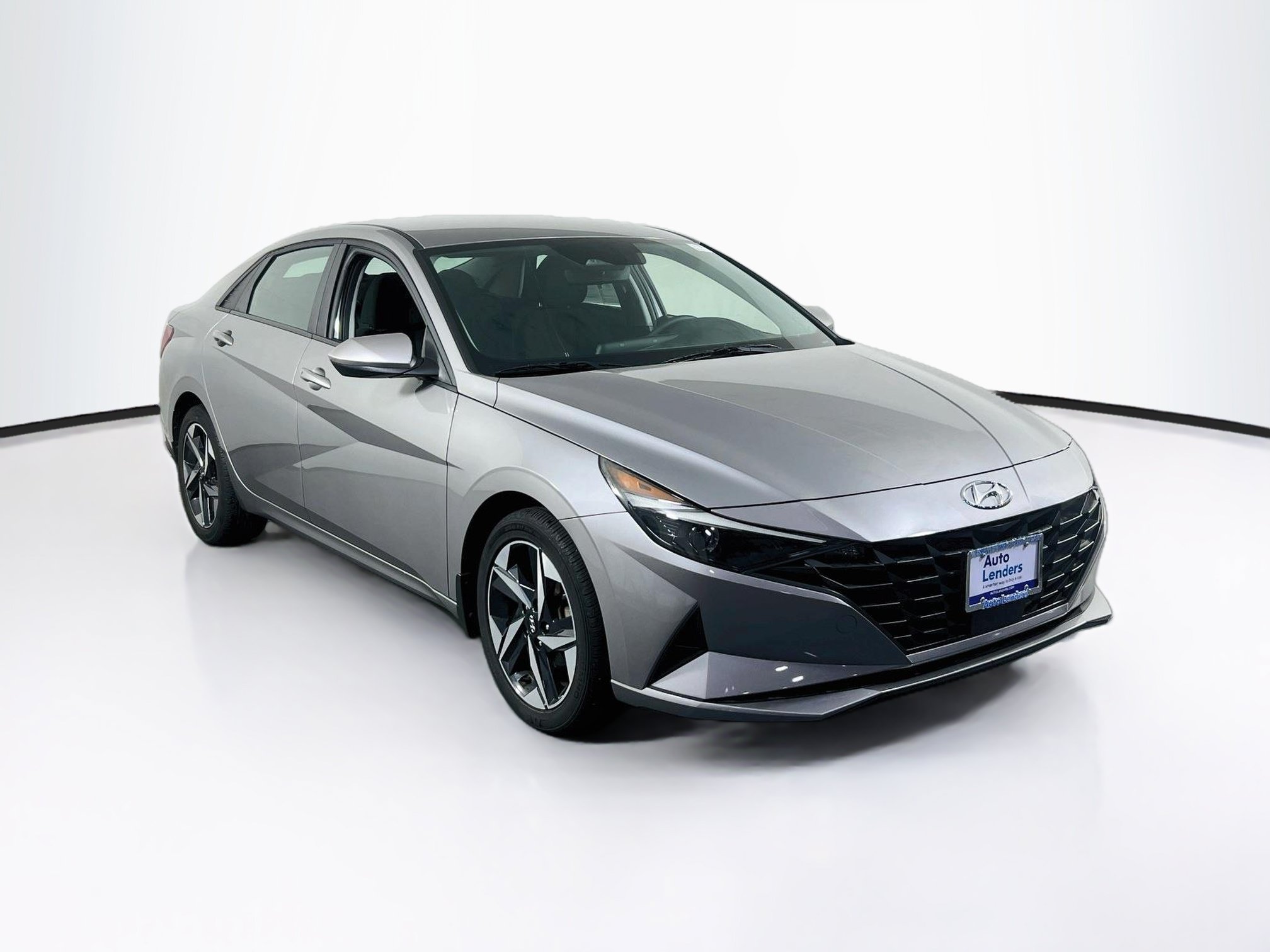 Used 2023 Hyundai Elantra SEL w/ Convenience Package FWD image 3