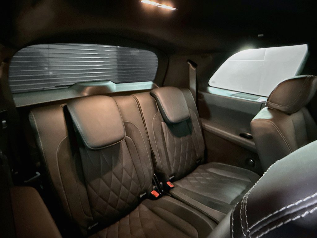 Used 2026 Mercedes-Benz GLS 63 AMG 4MATIC image 28