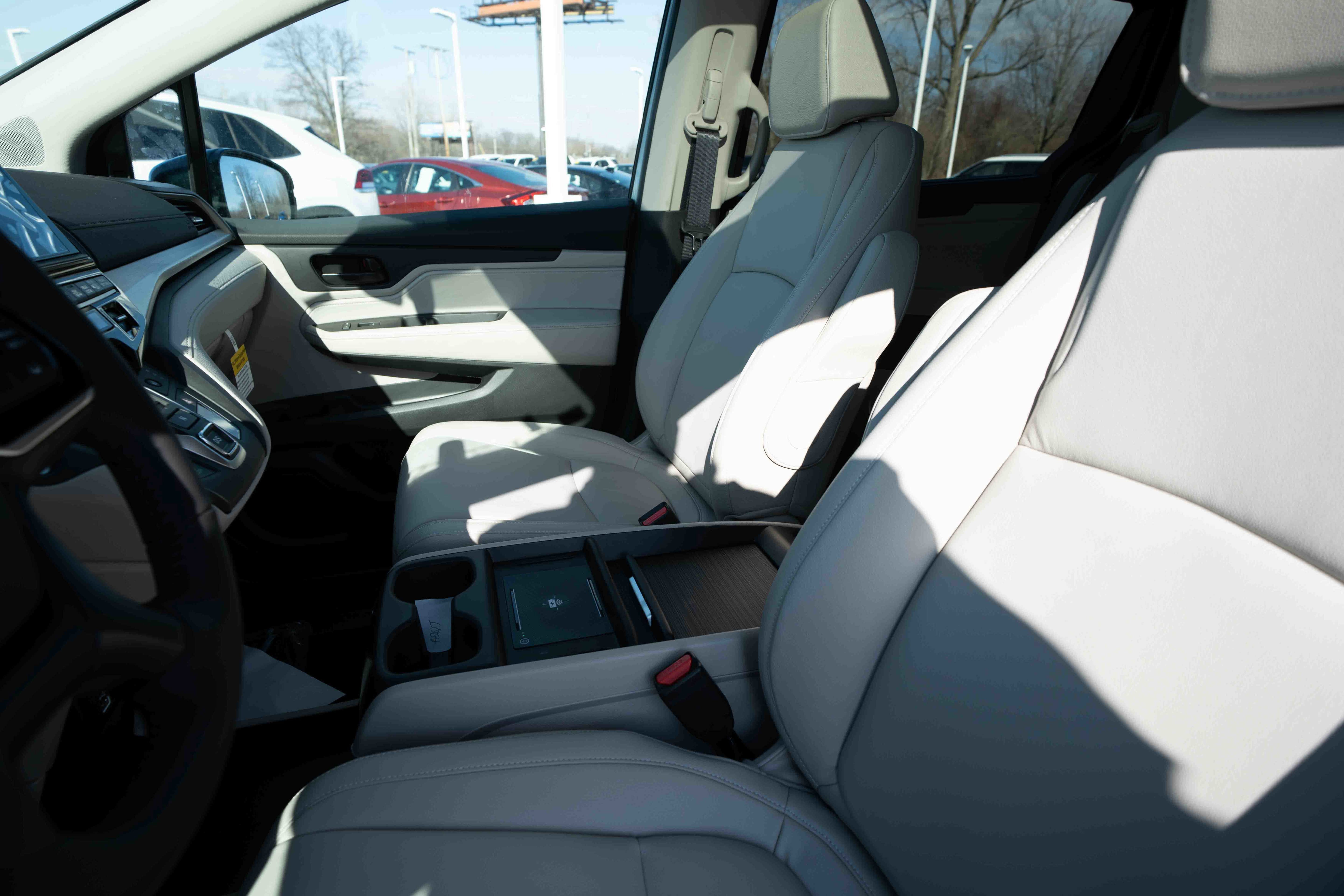 New 2026 Honda Odyssey EX-L image 10