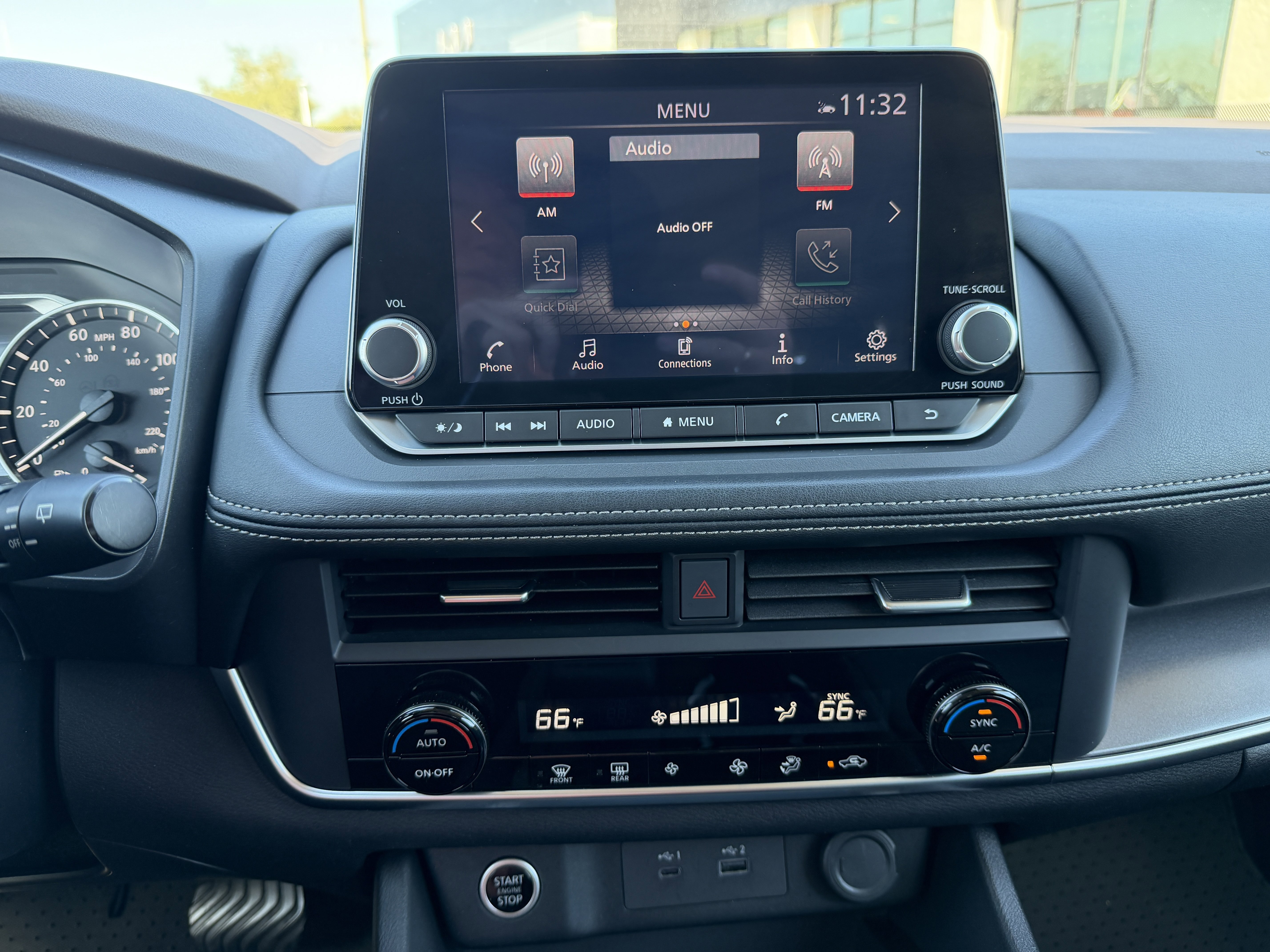 Used 2023 Nissan Rogue SV image 22