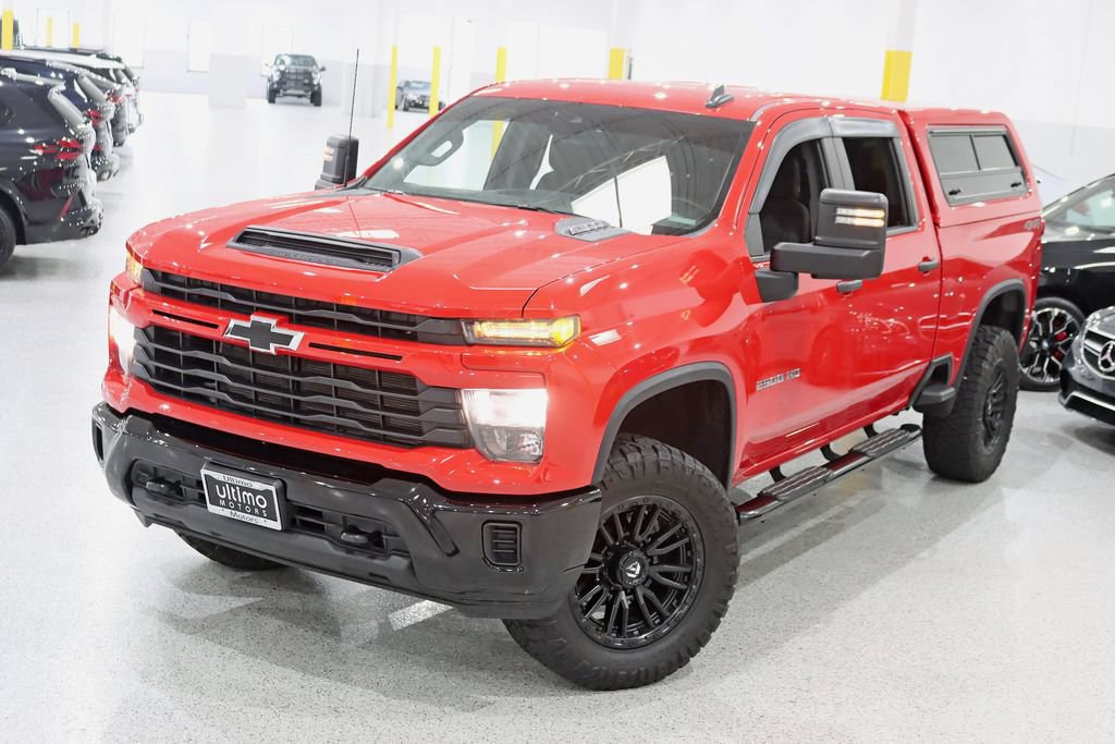 Used 2024 Chevrolet Silverado 2500 Custom w/ Custom Value Package AWD/4WD image 5