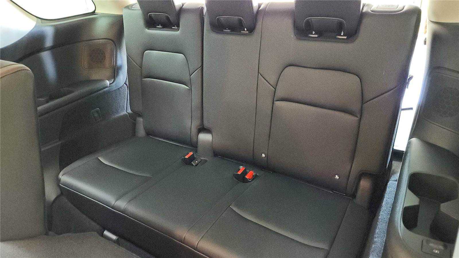 Used 2024 Nissan Pathfinder Platinum w/ Cargo Package FWD image 17