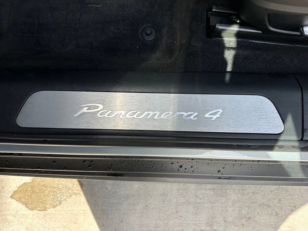 Certified 2018 Porsche Panamera 4 AWD/4WD image 20