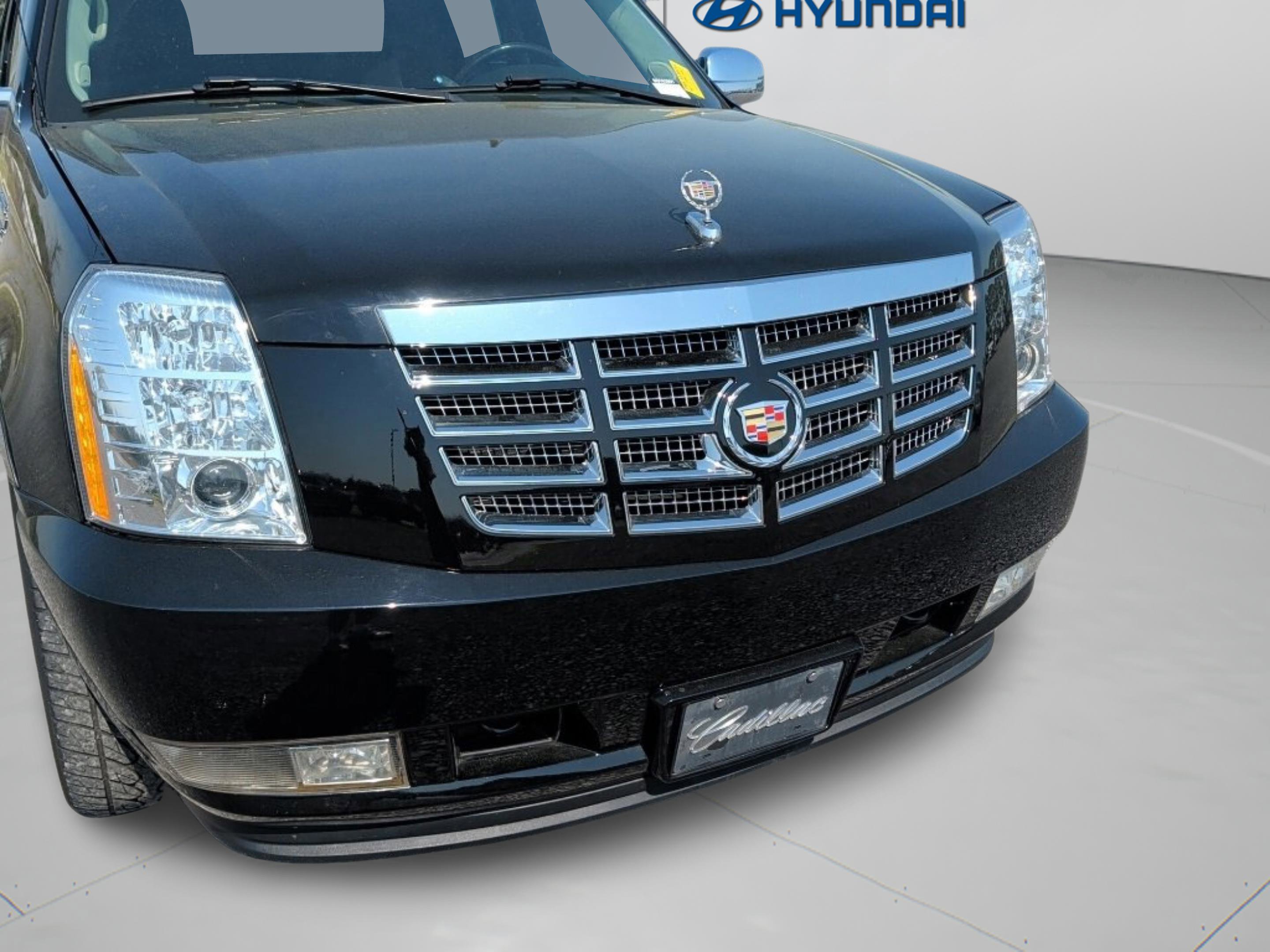 Used 2008 Cadillac Escalade EXT Base image 12