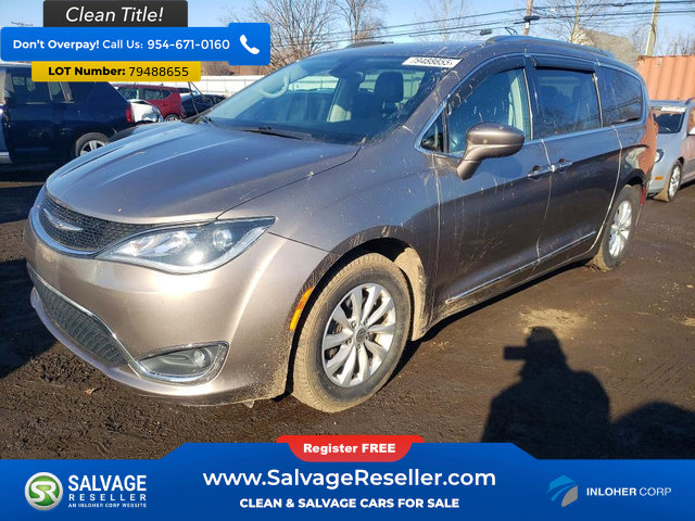 Used 2018 Chrysler Pacifica Touring-L image 1
