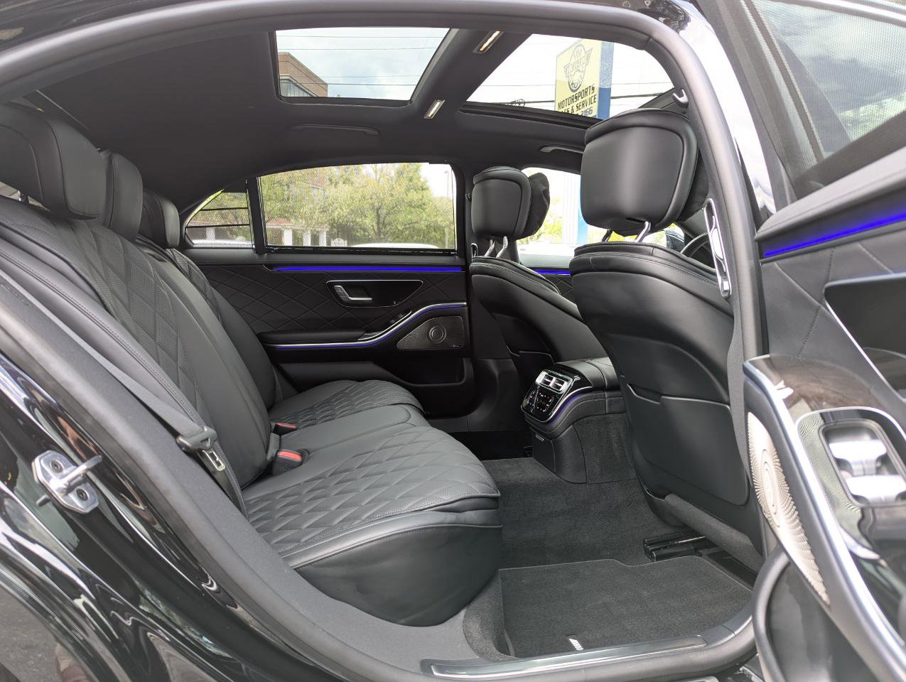 Used 2025 Mercedes-Benz S 580 4MATIC Sedan image 40