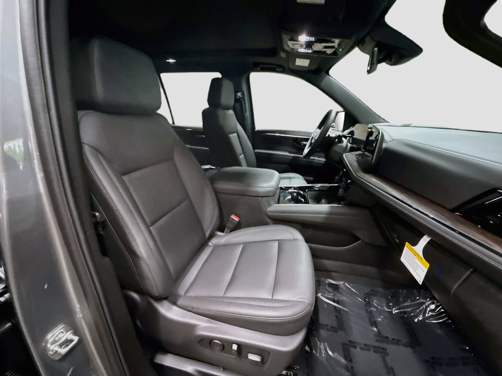 New 2026 Chevrolet Tahoe LT w/ Comfort Package AWD/4WD image 34