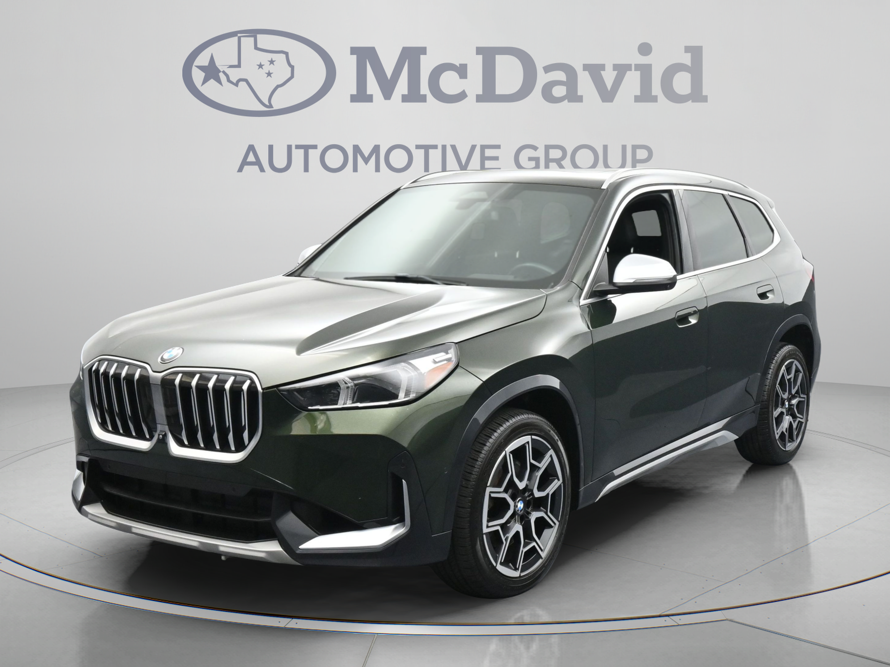 Used 2023 BMW X1 xDrive28i w/ Premium Package AWD/4WD image 4