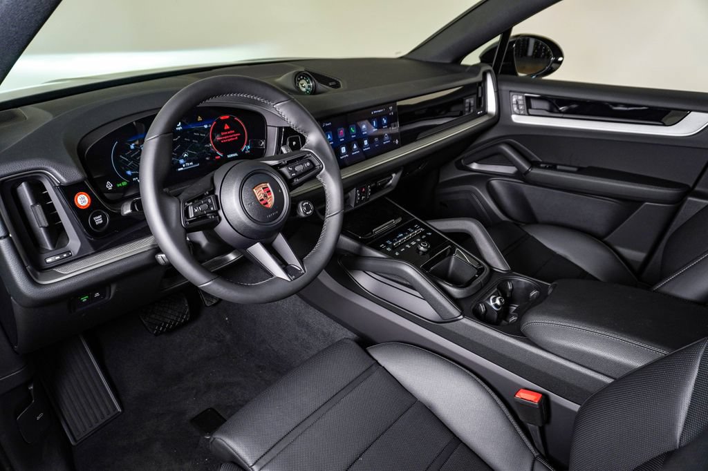 New 2026 Porsche Cayenne Coupe AWD/4WD image 4
