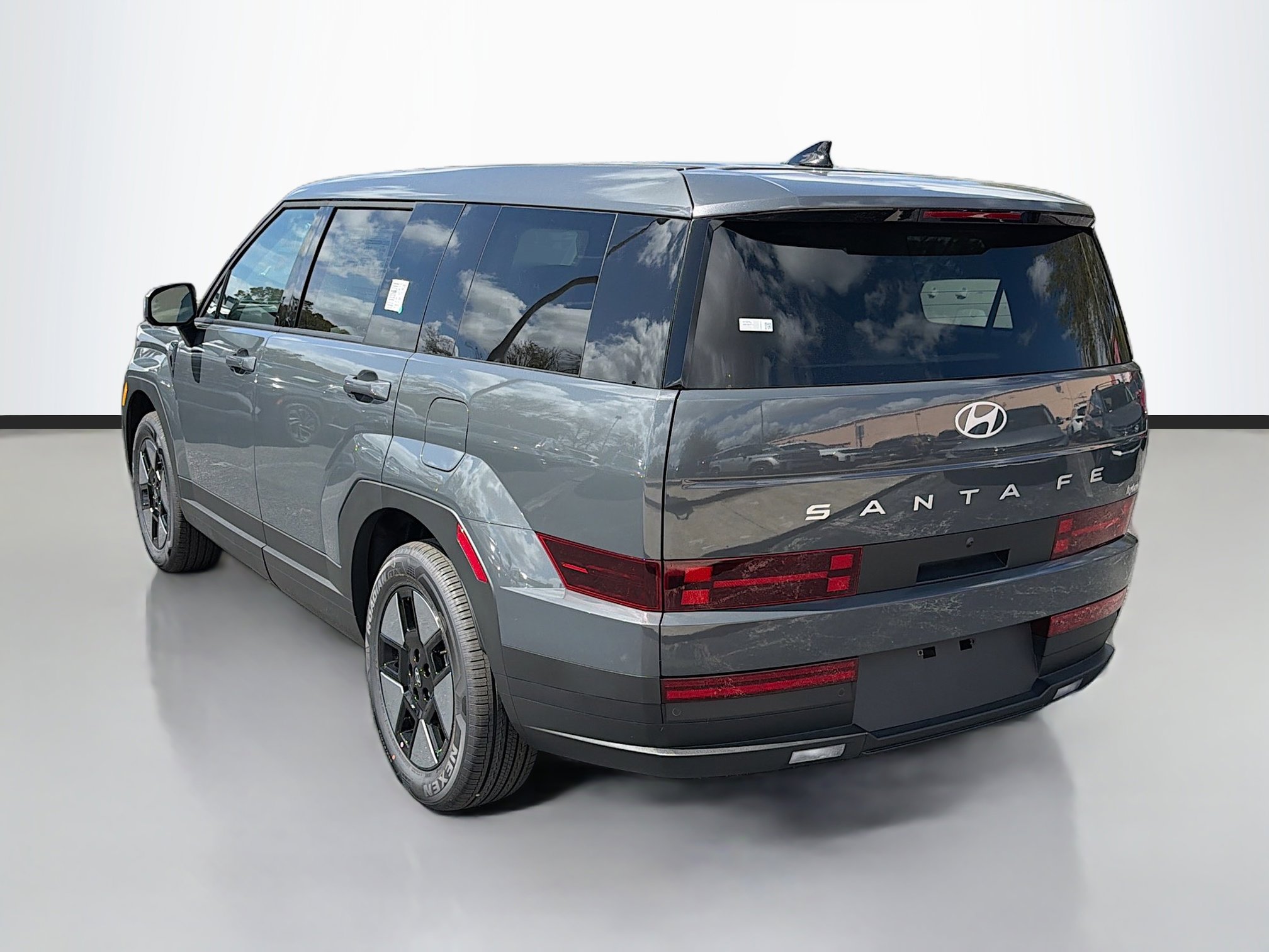 New 2026 Hyundai Santa Fe SE FWD image 5
