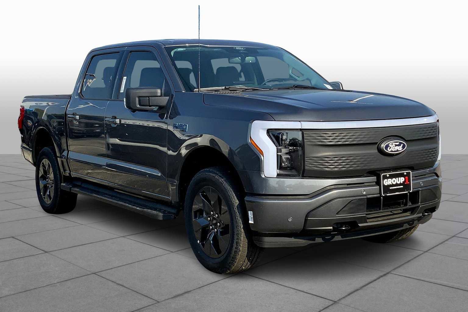 New 2025 Ford F150 Lightning Flash image 2