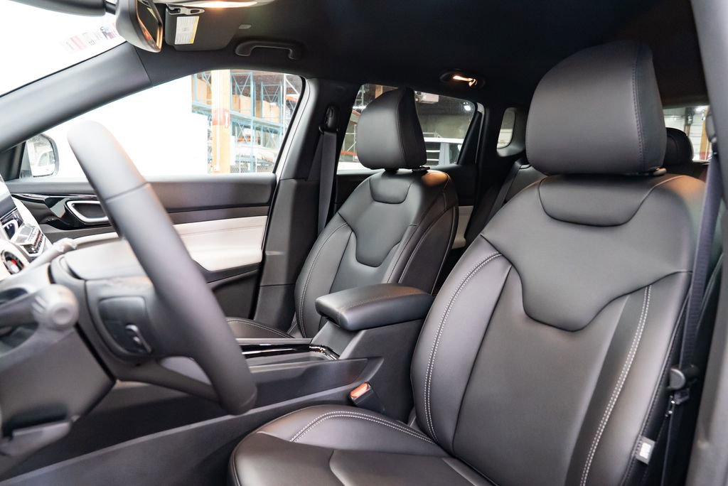 New 2026 Jeep Compass Limited image 21