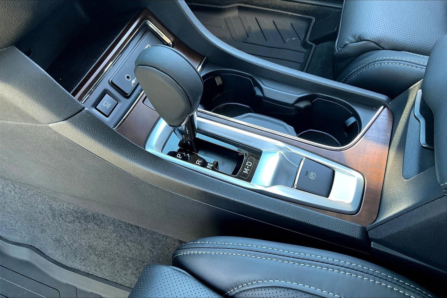 New 2025 Subaru Ascent Touring w/ Popular Package #2 image 8