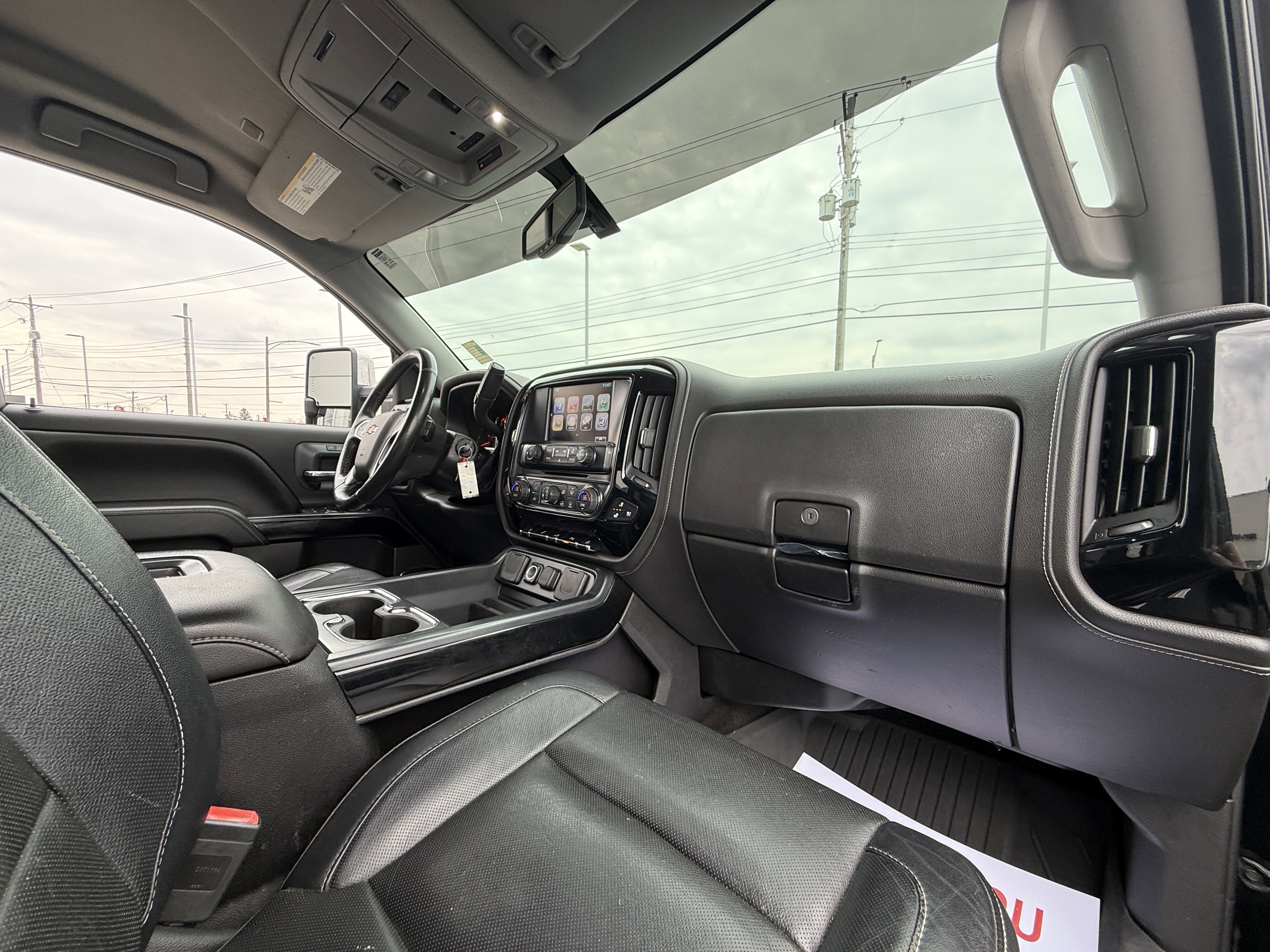 Used 2017 Chevrolet Silverado 1500 LTZ Z71 w/ LTZ Plus Package image 26