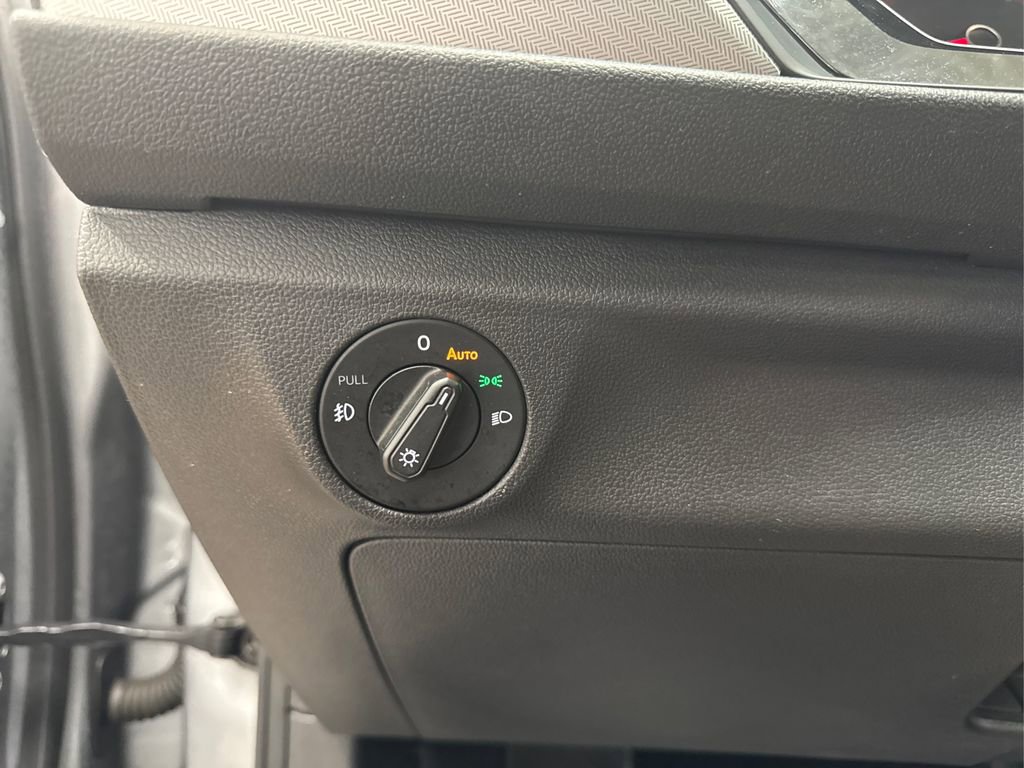 Used 2020 Volkswagen Jetta R-Line w/ R-Line Cold Weather Package image 26