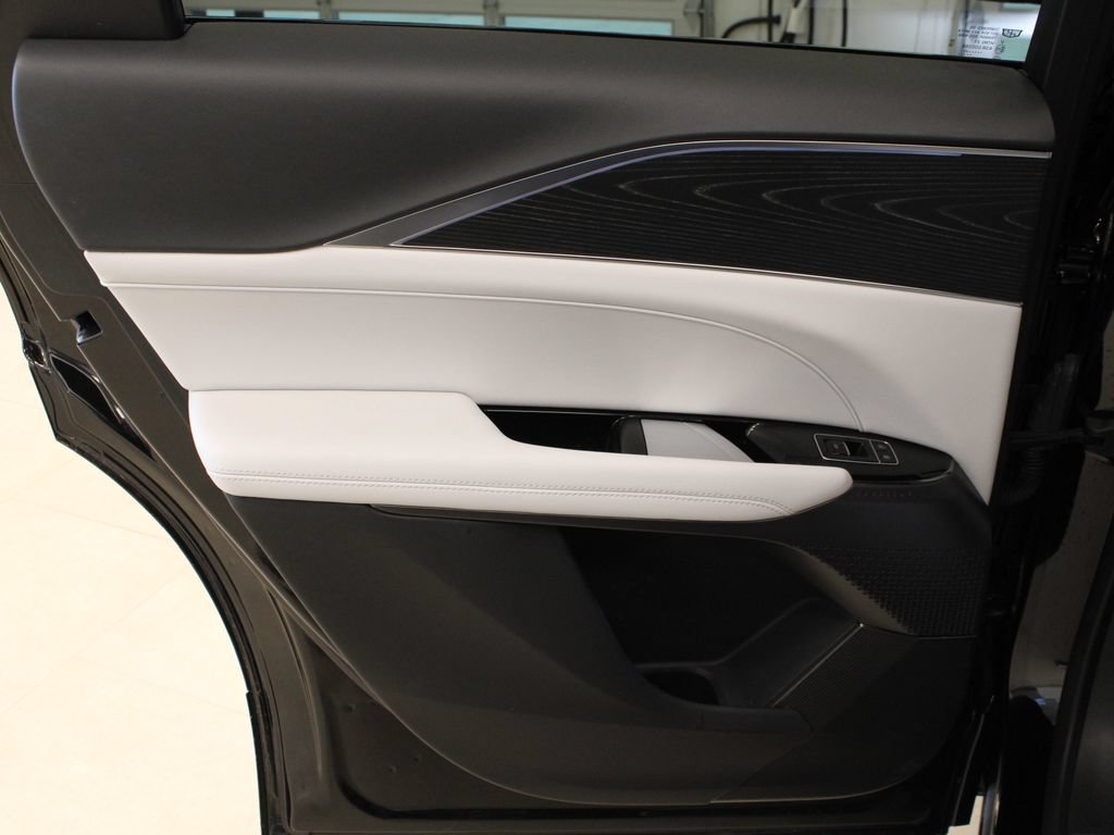 Used 2025 Cadillac Lyriq Sport w/ LPO, Floor Liner Package RWD image 30