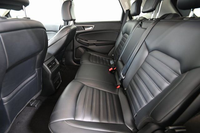 Used 2022 Ford Edge SEL image 8
