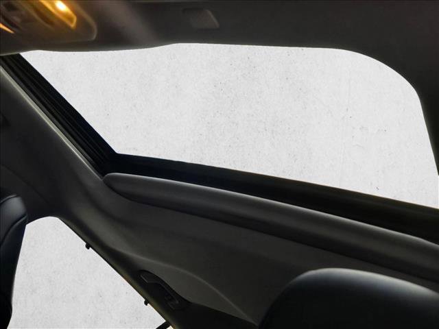 Used 2022 Toyota Highlander XLE image 14