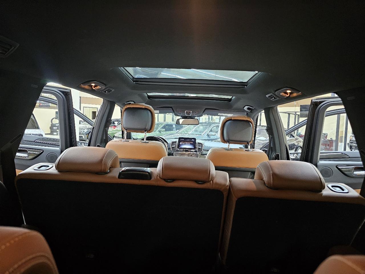 Used 2018 Mercedes-Benz GLS 550 4MATIC image 13