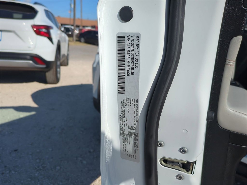 Used 2024 Jeep Compass Limited image 32