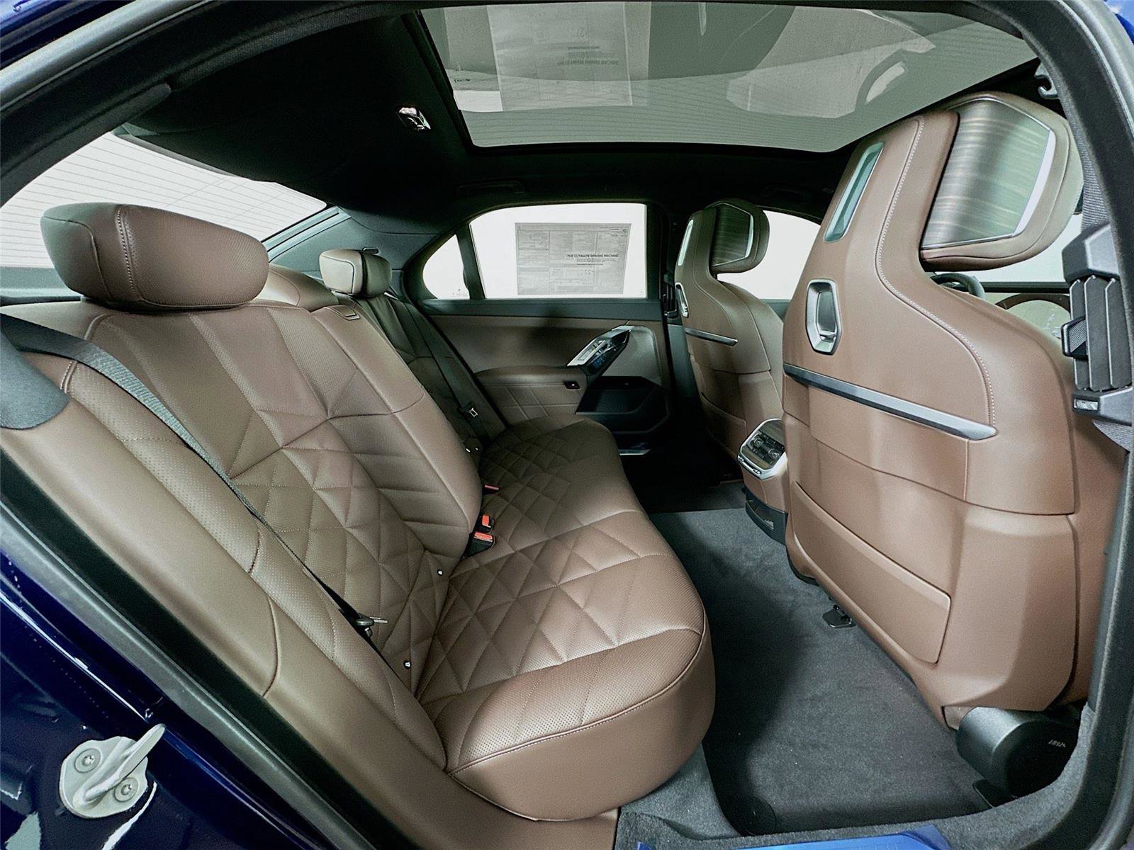 New 2026 BMW 740i xDrive 740i xDrive w/ Premium Package image 30