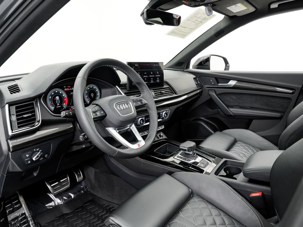 Certified 2023 Audi SQ5 Premium Plus w/ Premium Plus Package AWD/4WD image 4