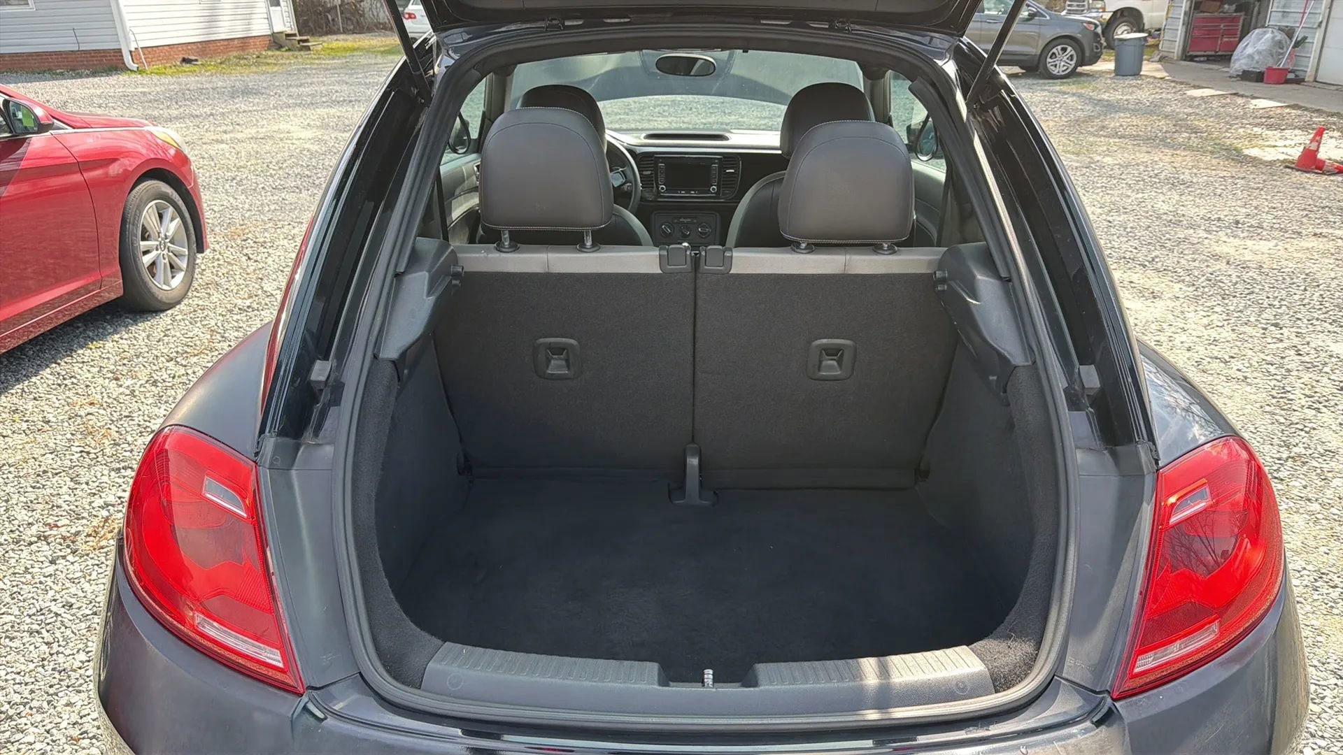 Used 2015 Volkswagen Beetle 1.8T FWD image 23