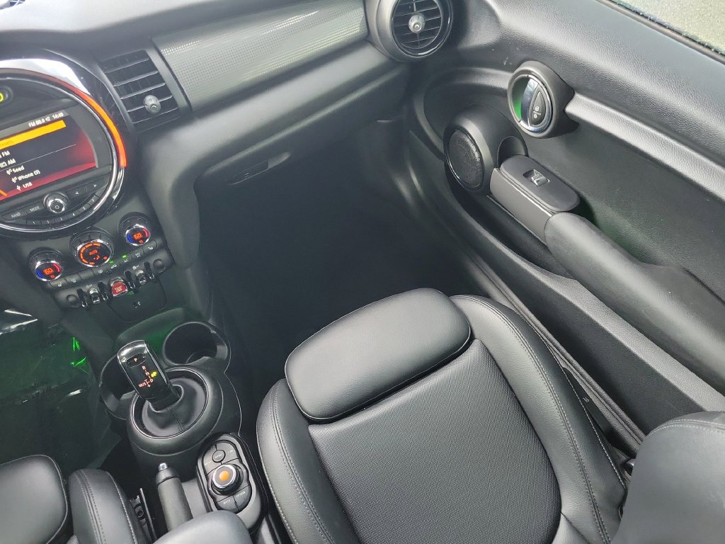 Used 2020 MINI Cooper Convertible FWD image 21