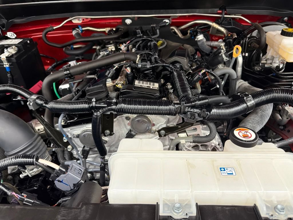 Used 2025 Toyota Tacoma SR5 AWD/4WD image 39