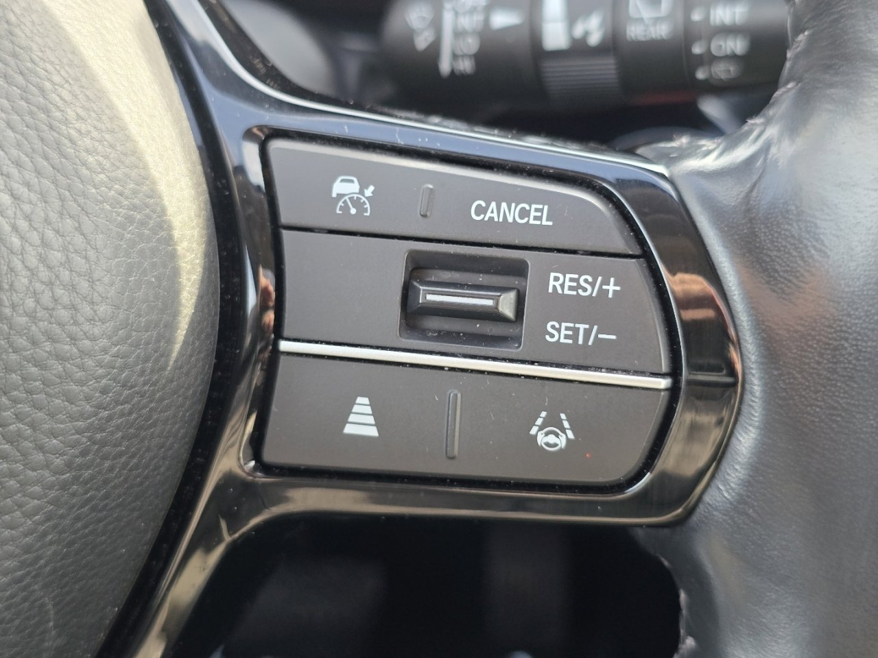 Certified 2023 Honda CR-V EX-L image 32