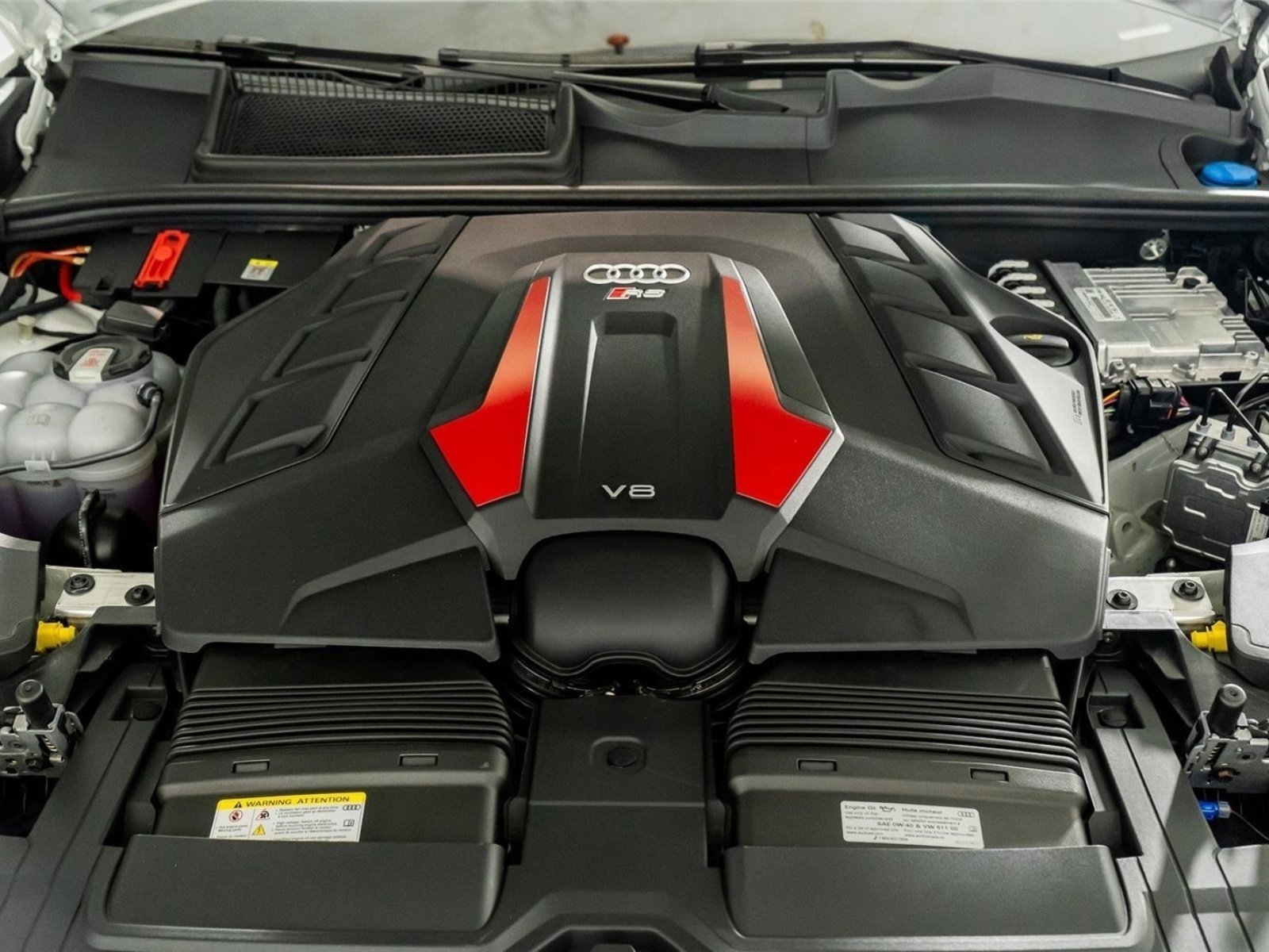 Used 2025 Audi RS Q8 performance image 59